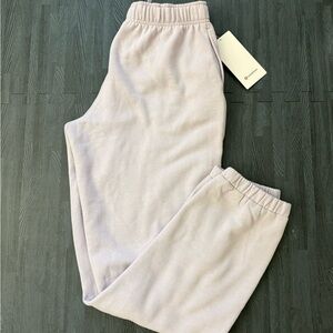 Lululemon women’s lavender scuba MR oversized jogger tall